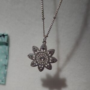 Vintage Liz Claiborne LC Silver Tone Filigree Flower Pendant Necklace